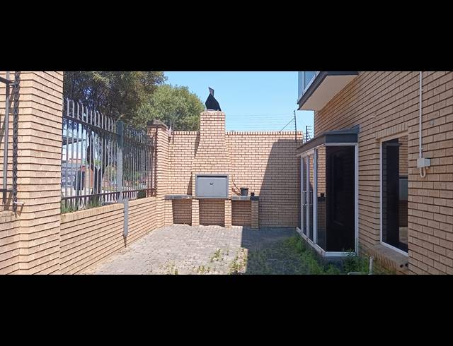1,034M² BUILDING TO LET IN NORTH RIDING